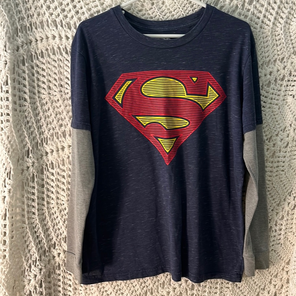 Men’s large, superman, long sleeve tee